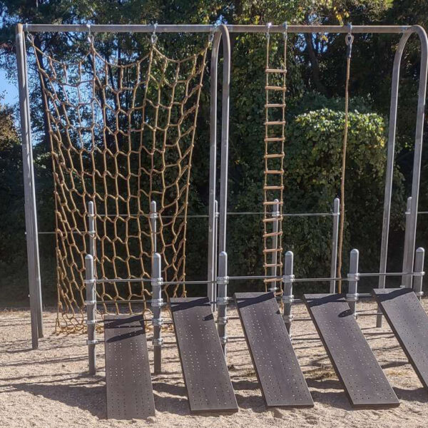 Custom climbing ropes for the US Military.