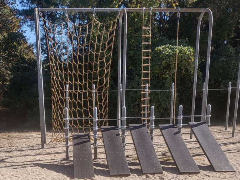 Custom climbing ropes for the US Military.